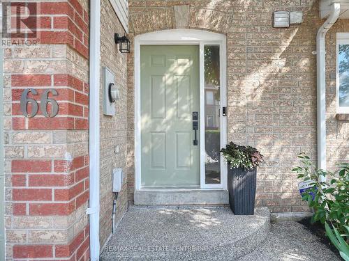 66 - 1240 Westview Terrace, Oakville, ON - Outdoor With Exterior
