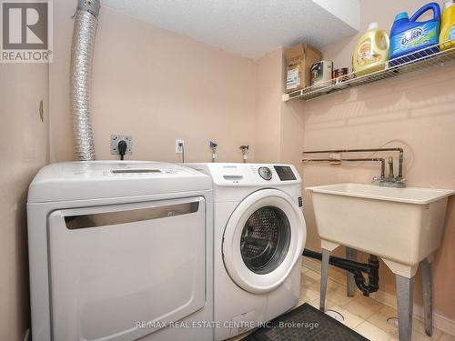 66 - 1240 Westview Terrace, Oakville, ON - Indoor Photo Showing Laundry Room