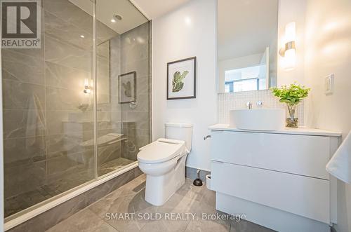 3410 - 185 Roehampton Avenue, Toronto, ON - Indoor Photo Showing Bathroom