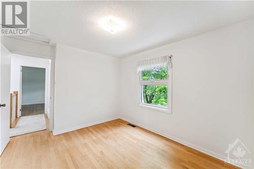 89 Beaver Ridge, Ottawa, ON - Indoor Photo Showing Other Room