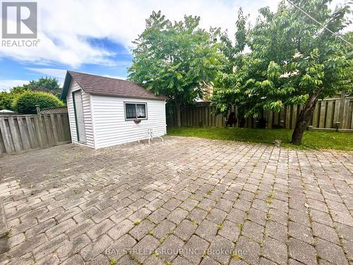 2605 Burnford Trail, Mississauga, ON - Outdoor