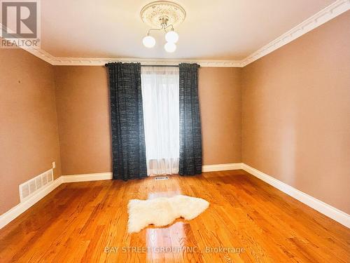 2605 Burnford Trail, Mississauga, ON - Indoor Photo Showing Other Room
