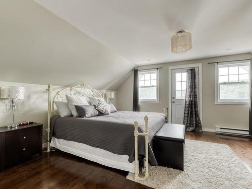 Chambre Ã  coucher principale - 5659 Ch. Brassard, Saint-Zénon, QC - Indoor Photo Showing Bedroom