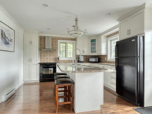 Cuisine - 5659 Ch. Brassard, Saint-Zénon, QC - Indoor Photo Showing Kitchen