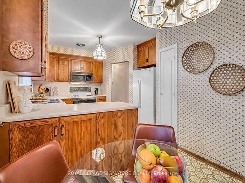 38 Chopin Ave, Toronto, ON - Indoor Photo Showing Kitchen