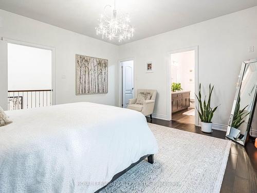 37 Heron Blvd, Springwater, ON - Indoor Photo Showing Bedroom