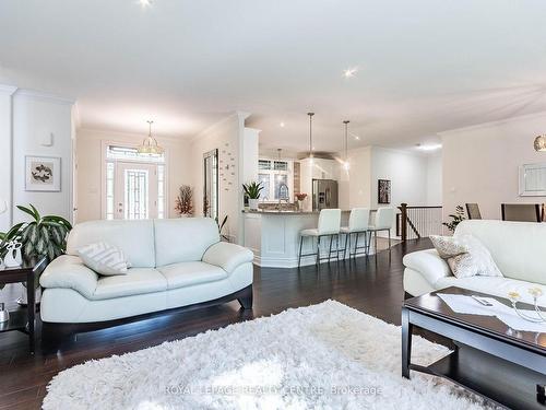 37 Heron Blvd, Springwater, ON - Indoor Photo Showing Living Room