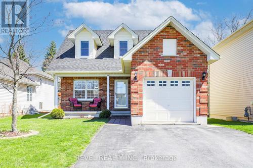 134 Victoria Avenue N, Kawartha Lakes, ON - Outdoor With Facade