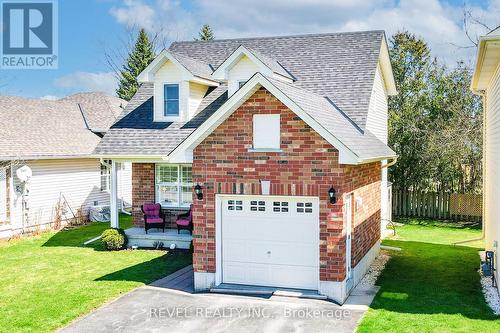 134 Victoria Avenue N, Kawartha Lakes, ON - Outdoor