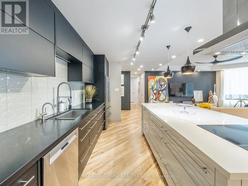 204 - 2121 Lakeshore Road, Burlington, ON - Indoor Photo Showing Kitchen With Double Sink With Upgraded Kitchen