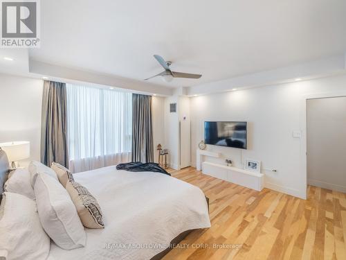 204 - 2121 Lakeshore Road, Burlington, ON - Indoor Photo Showing Bedroom