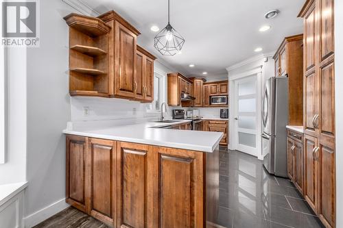 1 Sprucedale Drive, St. John'S, NL - Indoor Photo Showing Kitchen