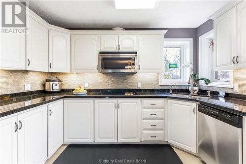 5286 Pine Hill Road, Sudbury, ON - Indoor Photo Showing Kitchen