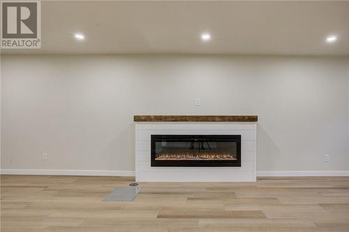 142 Cranbrook, Sudbury, ON - Indoor With Fireplace