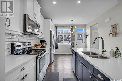 2056 Brighton Common, Saskatoon, SK - Indoor Photo Showing Kitchen With Stainless Steel Kitchen With Double Sink With Upgraded Kitchen