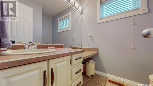 35 Meadow Road, White City, SK - Indoor Photo Showing Bathroom