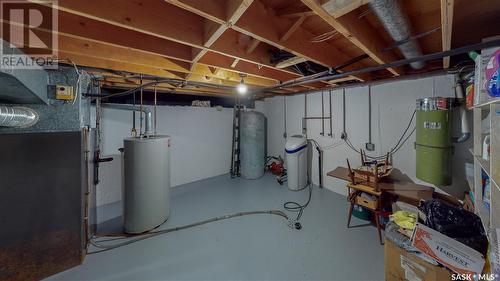 35 Meadow Road, White City, SK - Indoor Photo Showing Basement