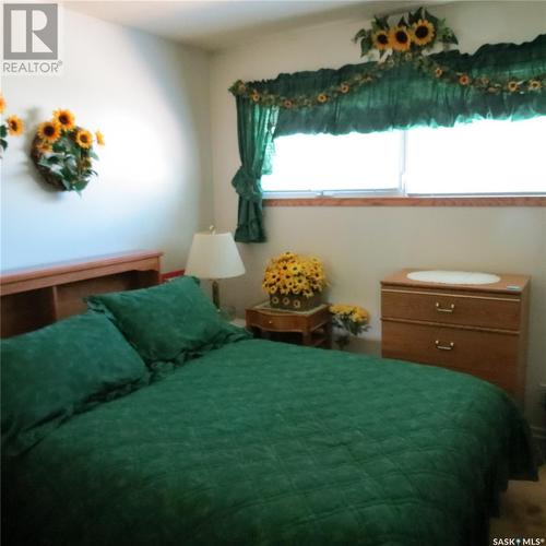 58 Hammond Road, Regina, SK - Indoor Photo Showing Bedroom