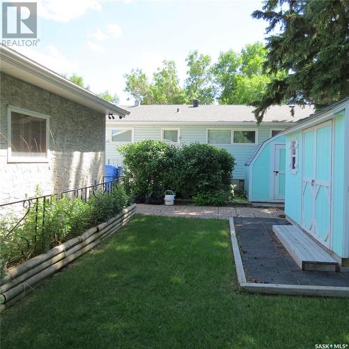 58 Hammond Road, Regina, SK - Indoor Photo Showing Garage