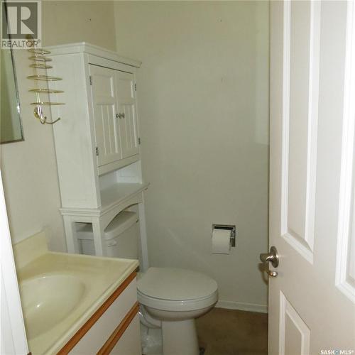 58 Hammond Road, Regina, SK - Indoor Photo Showing Bathroom