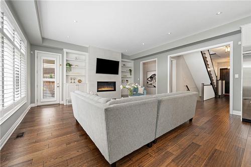 77 Copes Lane, Hamilton, ON - Indoor Photo Showing Living Room With Fireplace