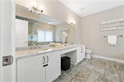 77 Copes Lane, Hamilton, ON - Indoor Photo Showing Bathroom