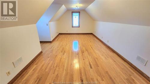 380 Shoreview Circle, Windsor, ON - Indoor Photo Showing Other Room