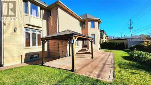 380 Shoreview Circle, Windsor, ON - Outdoor