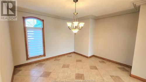 380 Shoreview Circle, Windsor, ON - Indoor Photo Showing Other Room