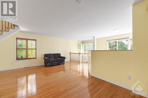 20 Maxton Private, Ottawa, ON - Indoor Photo Showing Other Room