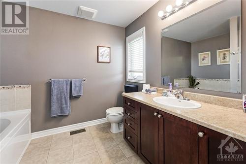 690 Beatrice Drive, Ottawa, ON - Indoor Photo Showing Bathroom