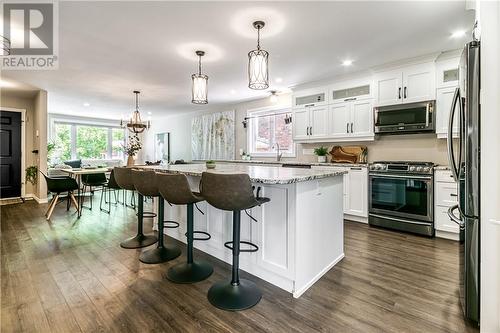 1886 Brierwood Court, Sudbury, ON - Indoor Photo Showing Kitchen With Stainless Steel Kitchen With Upgraded Kitchen