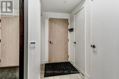 409 - 50 George Butchart Drive, Toronto, ON - Indoor Photo Showing Other Room