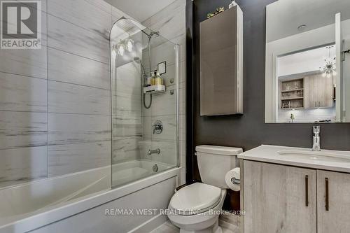 409 - 50 George Butchart Drive, Toronto, ON - Indoor Photo Showing Bathroom