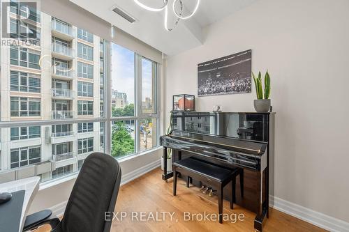 424 - 628 Fleet Street, Toronto, ON - Indoor Photo Showing Office