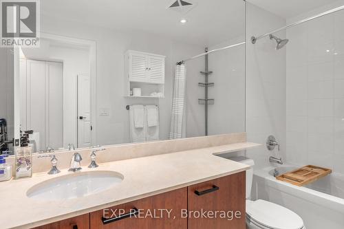 424 - 628 Fleet Street, Toronto, ON - Indoor Photo Showing Bathroom