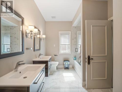 72 Gordon Road, Toronto, ON - Indoor Photo Showing Bathroom