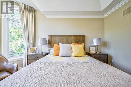 426 Centre Street E, Richmond Hill, ON - Indoor Photo Showing Bedroom