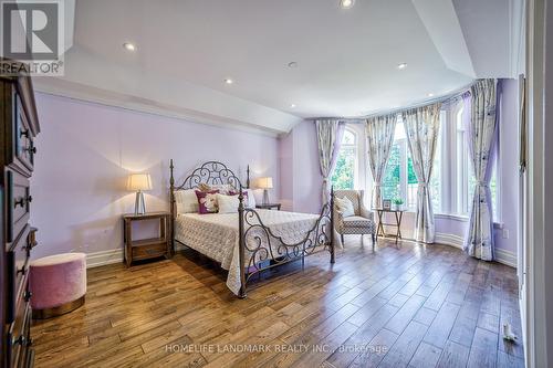 426 Centre Street E, Richmond Hill, ON - Indoor Photo Showing Bedroom