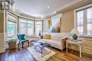 426 Centre Street E, Richmond Hill, ON  - Indoor Photo Showing Living Room 