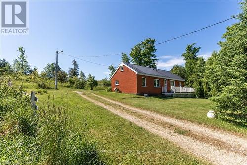 504452 Grey Road 12, West Grey, ON - Outdoor