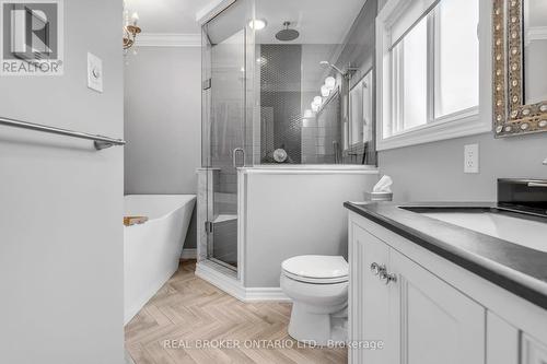 6 Melbourne Place, Brampton, ON - Indoor Photo Showing Bathroom