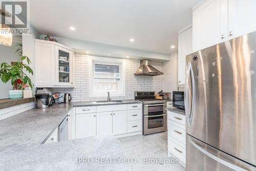 58 Westhampton Drive, Toronto, ON - Indoor Photo Showing Kitchen With Upgraded Kitchen