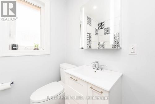 58 Westhampton Drive, Toronto, ON - Indoor Photo Showing Bathroom