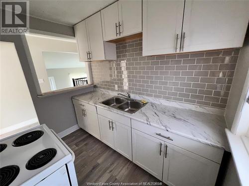 580 Mill Street, Windsor, ON - Indoor Photo Showing Kitchen With Double Sink