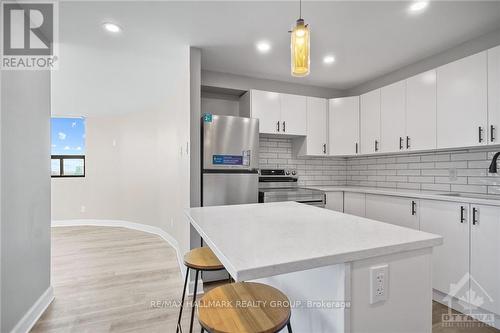 708 - 1440 Heron Road, Ottawa, ON - Indoor Photo Showing Kitchen With Upgraded Kitchen