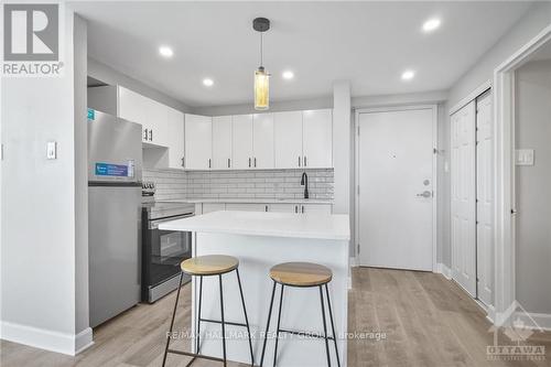 708 - 1440 Heron Road, Ottawa, ON - Indoor Photo Showing Kitchen With Upgraded Kitchen