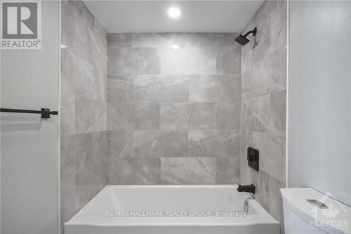 708 - 1440 Heron Road, Ottawa, ON - Indoor Photo Showing Bathroom