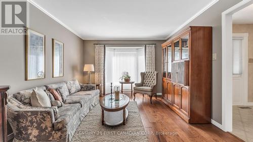 151 Edmunds Place, London, ON - Indoor Photo Showing Living Room