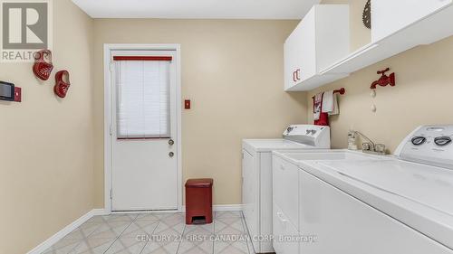 151 Edmunds Place, London, ON - Indoor Photo Showing Laundry Room